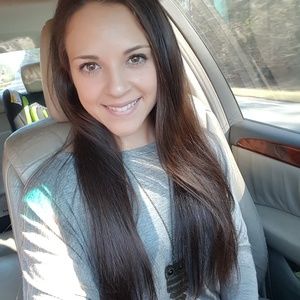 Meet your Posher, Alyia